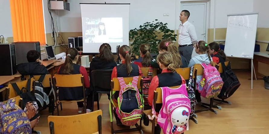 Ziua siguranței pe internet, marcată la Școala Gimnazială Sălsig