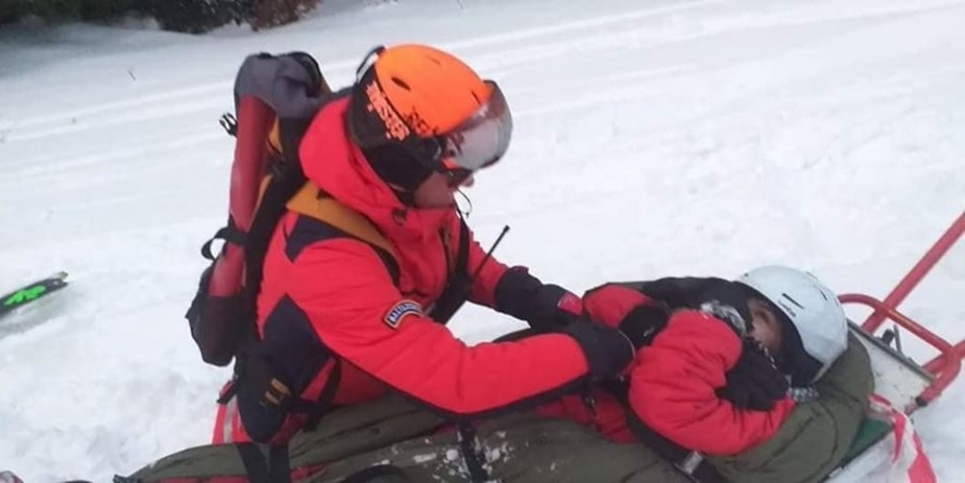 Adolescent de  17 ani,  ajuns la spital după ce a căzut  pe Pârtia Prislop