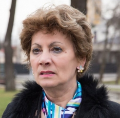 Miercuri cu lansare de carte și poezie