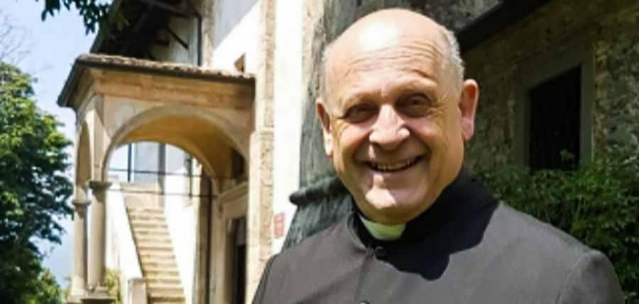 Jertfa supremă: Un preot italian s-a stins după ce și-a cedat propriul ventilator unui pacient mai tânăr