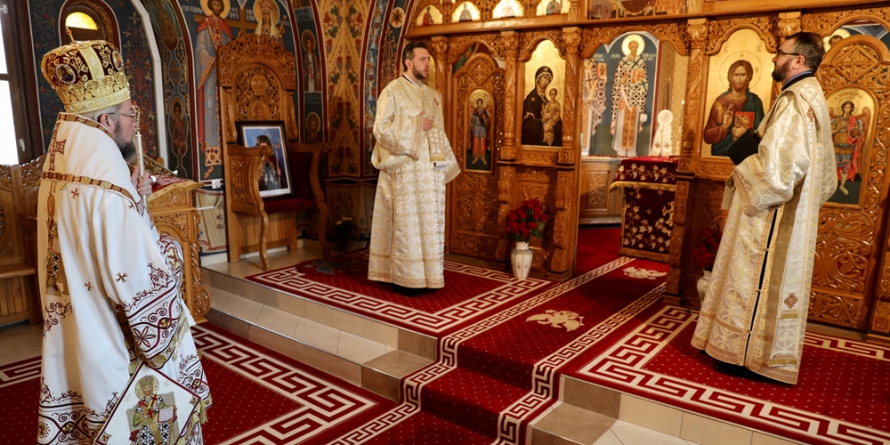 Prima Sfânta Liturghie Arhierească fără credincioşi