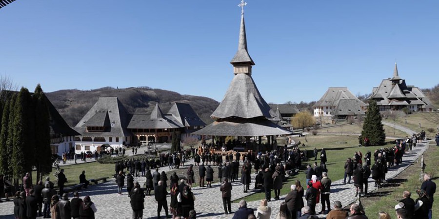Sfânta Liturghie Arhierească la Mănăstirea Bârsana (GALERIE FOTO)
