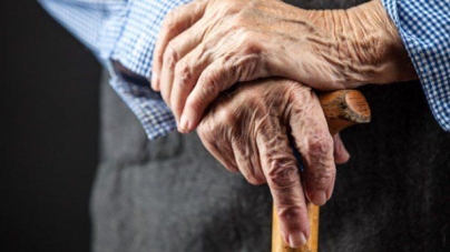 Exemplu pentru tineri: O bunicuță de 97 de ani s-a vaccinat la centrul din Seini. „Ne-a promis că se întoarce la rapel cu aceeași voință de a trăi”
