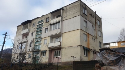 Încep lucrările la primele trei blocuri din Cavnic care vor beneficia în 2020 de reabilitare termică