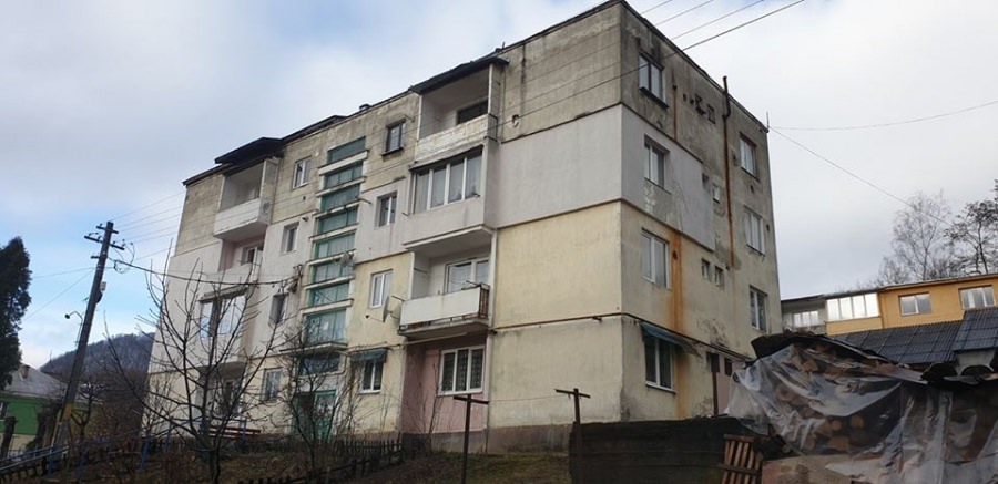 Încep lucrările la primele trei blocuri din Cavnic care vor beneficia în 2020 de reabilitare termică