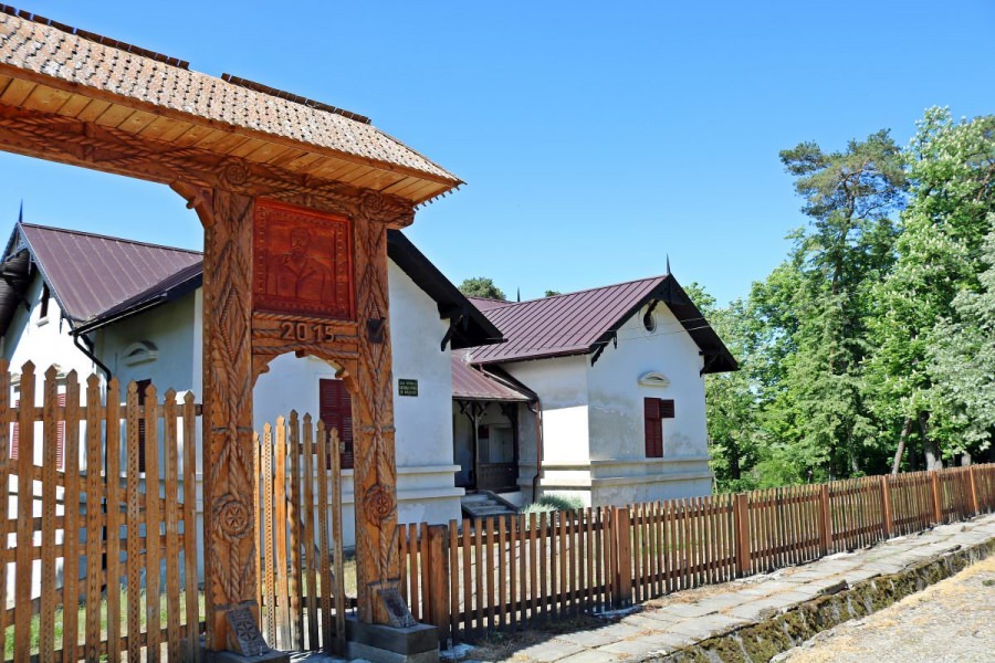 Promovarea valorilor: Opt case memoriale din Maramureș au fost introduse în Ruta Caselor Memoriale din România (FOTO)