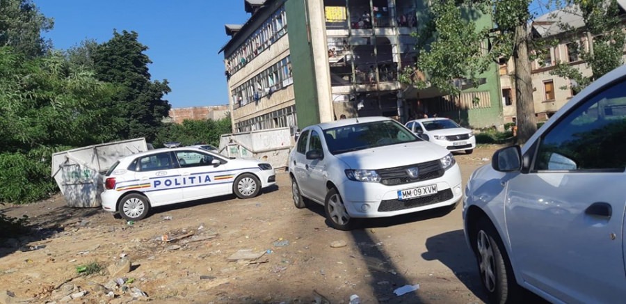 Ei au cumva altă lege?: Scandal la Cuprom; Țiganii din pungile de sărăcie din Baia Mare nu respectă Ordonanța Militară; Forțele de intervenție au trebuit să acționeze