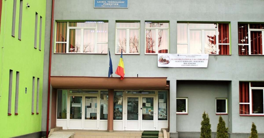 Oficial: O clujeancă aflată în carantină la Liceul Forestier Sighet a fost confirmată pozitiv cu coronavirus. S-au prelevat probe de la alte două persoane cu care a intrat în contact