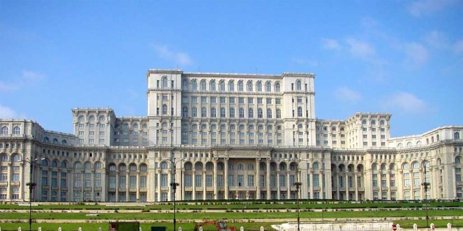 O nouă criză zguduie Casa Poporului – nu una de securitate, ci una… electromagnetică