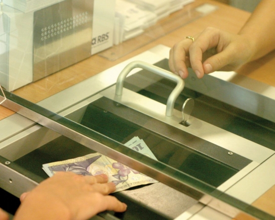 Ministrul Finanțelor: „Românii își vor putea amâna ratele la bănci pentru 9 luni. Măsura se aplică atât persoanelor fizice cât și celor juridice” (VIDEO)