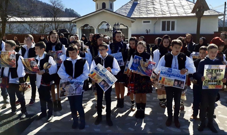 În Rozavlea, protest în semn de solidaritate și libertate pentru Maria și Mihai Jalaskoski Smicală