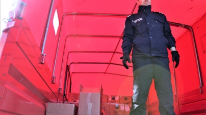 Achiziții pentru medicii din Maramureș: Sute de combinezoane și măști de protecție au ajuns în județ; au fost repartizate la toate spitalele importante (GALERIE FOTO)