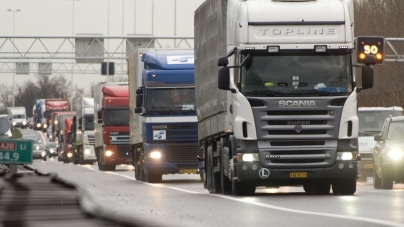 Ordonanță militară: Informații noi pentru transportatorii maramureșeni; Măsuri impuse șoferilor de TIR care revin din străinătate