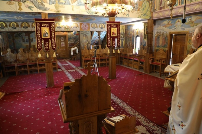 Hram fără credincioși, la Bisericuța de Lemn din Baia Mare; Cine a fost Sfântul Iosif Mărturisitorul, ocrotitorul lăcașului de cult din centrul municipiului (VIDEO ȘI GALERIE FOTO)
