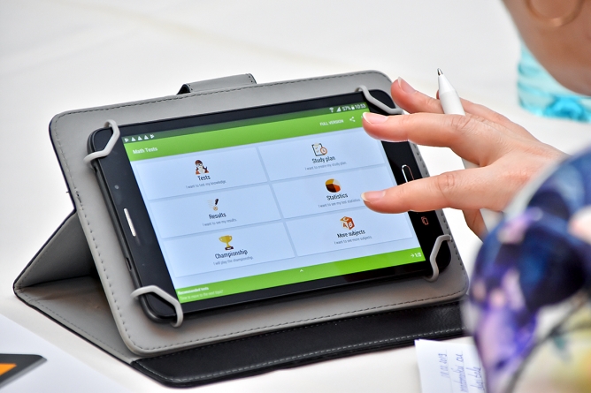 O profesoară de la Școala Gimnazială Strâmtura se află printre cei 10 câștigători ai concursului #Digitaliada