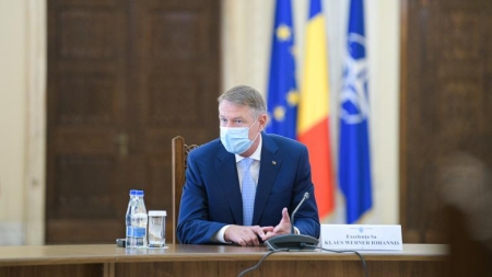 Klaus Iohannis: „Răspunsul cetățenilor la apelul autorităților a fost unul covârșitor pozitiv”. Efortul personalului medical a fost vital (VIDEO)