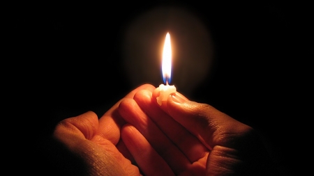 Sfânta Lumină de la Ierusalim va ajunge pentru a XII-a oară în Eparhia noastră