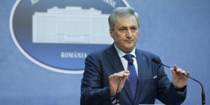 Ministrul Vela, mesaj către cei care „se adună în grupuri mari” şi ignoră măsurile de protecţie