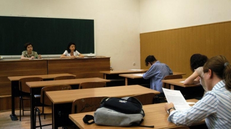An școlar atipic: Cum se va desfășura examenul de bacalaureat în 2020; Reguli stricte în vreme de pandemie (VIDEO)