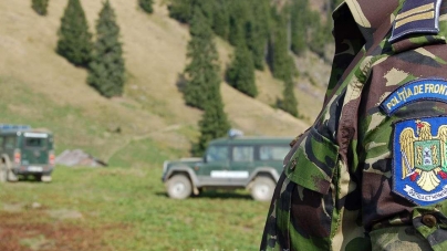 Peste 8.000 de pachete cu țigări de contrabandă reținute la frontiera de nord