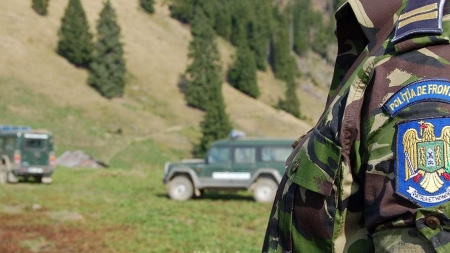 Peste 8.000 de pachete cu țigări de contrabandă reținute la frontiera de nord