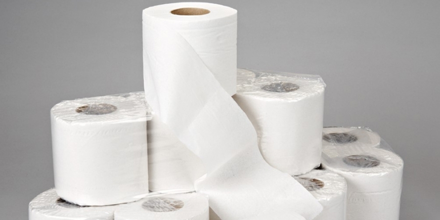 A comandat de pe internet măști chirurgicale, însă a primit suluri de hârtie igienică