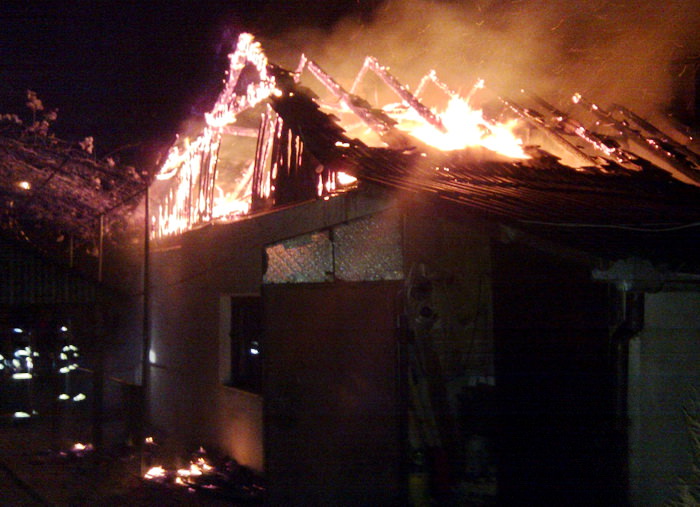 Incendiile fac prăpăd în Maramureș: Bătrân de 95 de ani din Petrova, găsit carbonizat în locuință