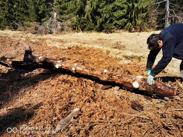 Lecții de supraviețuire: Salvamont Maramureș a luat traseele turistice din județ și le-a marcat; Când se termină pandemia ai ce vedea (GALERIE FOTO)