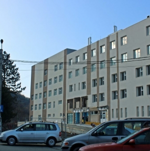 Exclusiv: Actualizare: Un asistent medical la Spitalul Orășenesc Vișeu de Sus a fost răpus de COVID-19. S-ar fi infectat chiar în unitatea medicală. A decedat în Baia Mare