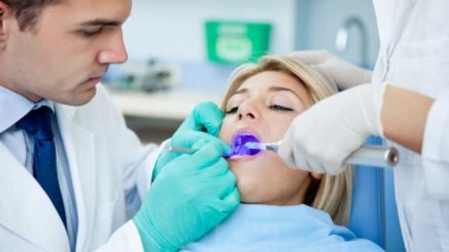 Propunere de relaxare: Cabinetele stomatologice, frizeriile și magazinele de haine, deschise treptat, după 15 mai