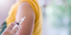 Valeriu Gheorghiță: Pentru populația generală vaccinarea va începe în aprilie