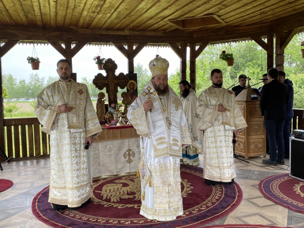 Sfânta Liturghie Arhierească la Mănăstirea Ţeghea (GALERIE FOTO)