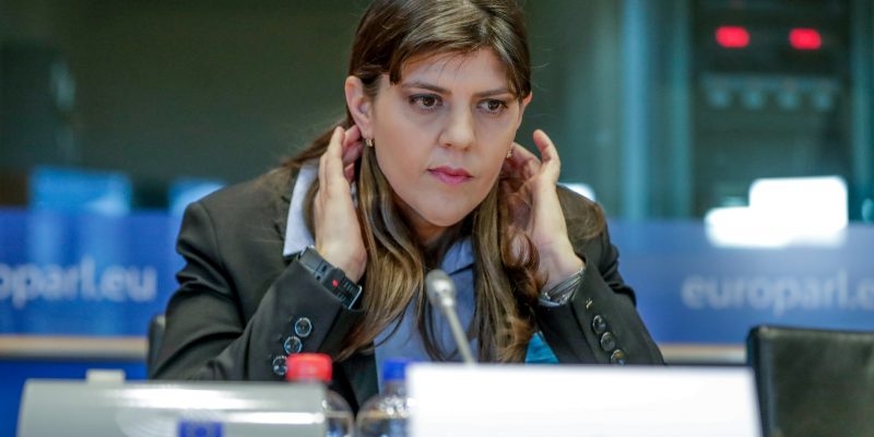 VIDEO: Mesajul emoționant primit de Laura Codruța Kovesi de la mama ei când a fost revocată de la șefia DNA