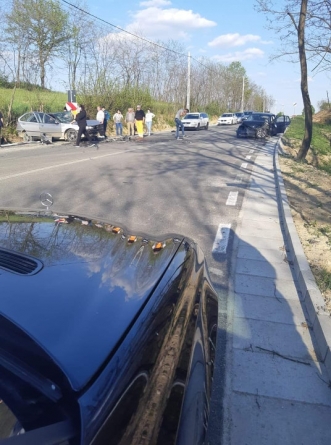 112: Accident cu cinci victime între Tulghieș și Mireș; Un bărbat a ajuns la spital