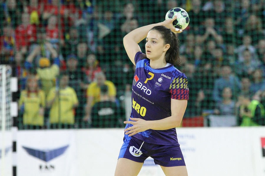 Minaur: Prezentare neoficială a lotului echipei de handbal feminin a CS Minaur Baia Mare