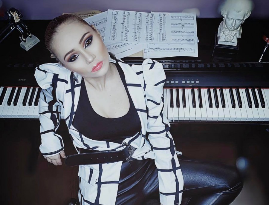 Exclusiv cu o artistă internațională: Larisa Ciortan (ARIS), despre Maramureș: „Vreau să vizitez toate acele locuri minunate!”; Ce face artista în izolare (VIDEO)
