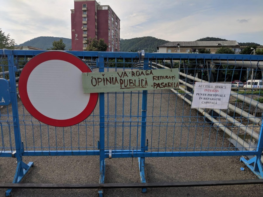 Viteza melcului: „Puntea suspinelor” din Baia Mare este gata în proporție de numai… 20% după îndelungi tergiversări; Noul termen de finalizare promis, 15 august (GALERIE FOTO)