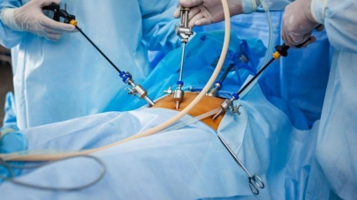 Premieră la Spitalul Județean: Intervenții minim-invazive sub o singură anestezie