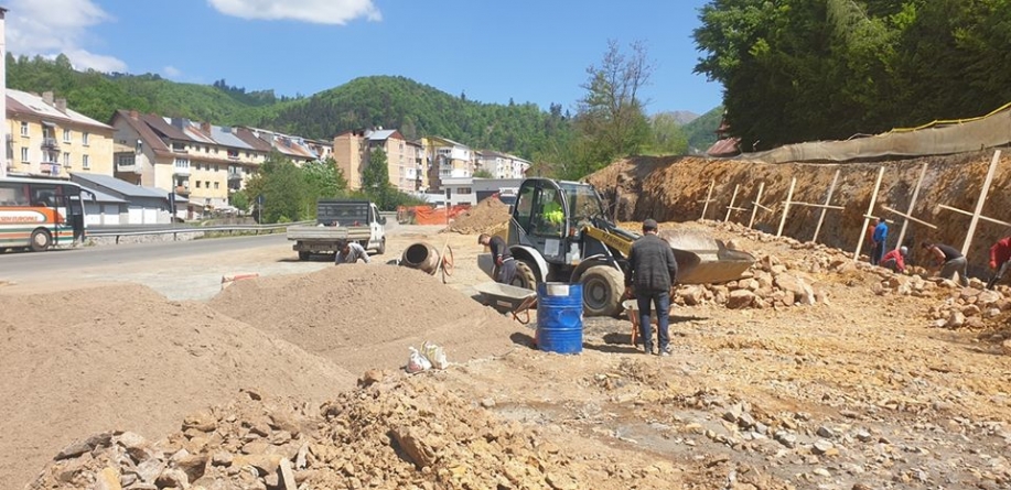 Lovitură administrativă în Cavnic: Stația de carburanți va fi gata anul acesta; Va avea inclusiv restaurant (GALERIE FOTO)