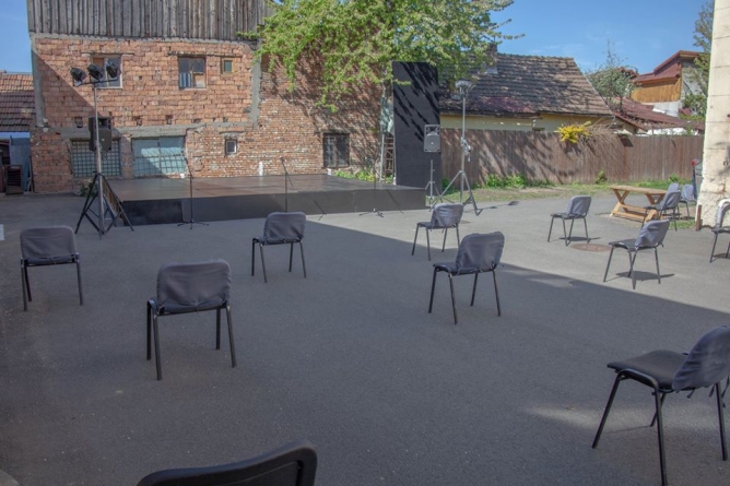 Poftiți la teatru! Trei spectacole se vor juca în acest weekend la Teatrul Municipal Baia Mare