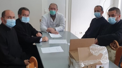 Preoții, monahii și credincioșii din Protopopiatul Vișeu au donat aparatură medicală Spitalului de Recuperare Borșa