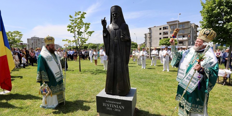 PS Iustin: „Simţim prezenţa Înaltpreasfinţitului Justinian mereu împreună cu noi. A iubit atât de mult Catedrala aceasta, a iubit atât de mult poporul lui Dumnezeu” (GALERIE FOTO)