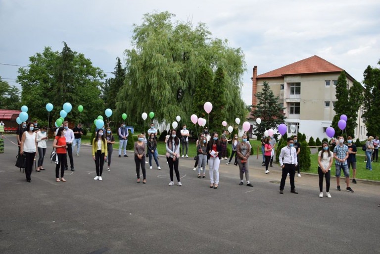 Generația 2020: O altfel de festivitate de premiere la Seini. Protagoniștii au fost absolvenții de gimnaziu și liceu