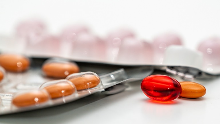 Ibuprofenul, testat ca tratament pentru coronavirus. Efectul pe care l-ar avea asupra pacienților cu simptome severe