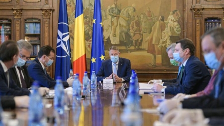 Klaus Iohannis: Atrag atenția, virusul este încă în societate. Acum răspunderea revine fiecărui român