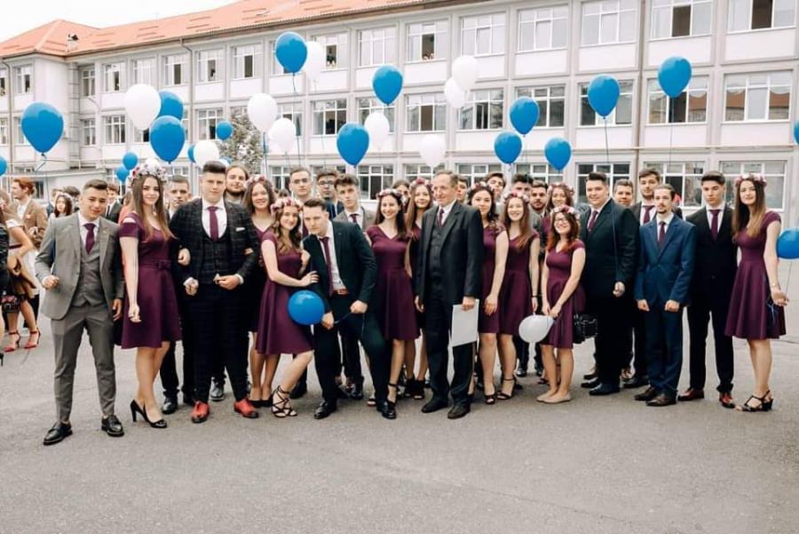 Lacrimi în învățământul maramureșean: Foștii colegi și elevi ai dascălului Dumitru Albu, în continuare cu sufletele nealinate