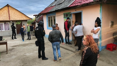Caz incredibil în Maramureș: Oameni fără adăpost, răpiți din Gara Baia Mare, duși în Bozânta Mică și transformați în sclavi (VIDEO ȘI GALERIE FOTO)