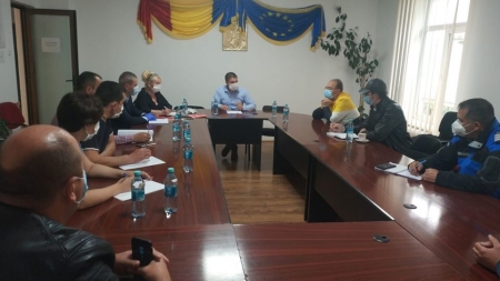 Măsuri de precauție în contextul COVID-19: Autoritățile din Cavnic vor să testeze 800 persoane din oraș. Cum se va desfășura întreaga acțiune