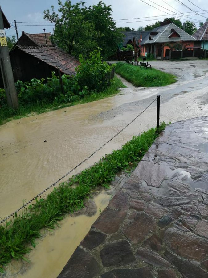 Teroarea s-a prelungit: Oficial, Maramureșul este sub cod portocaliu de vijelii și pericol de inundații, din nou. Iată până când