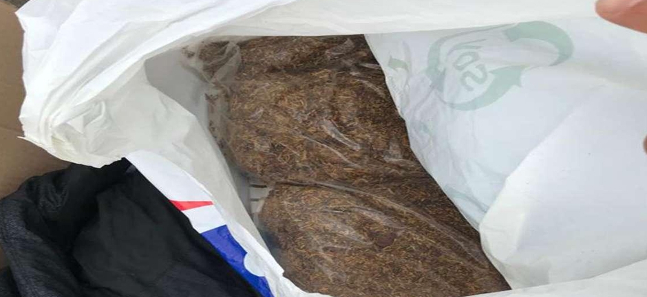 Șase kilograme de tutun găsite în mașina unui băimărean